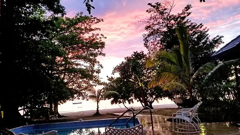 Idle Awhile Villas Negril