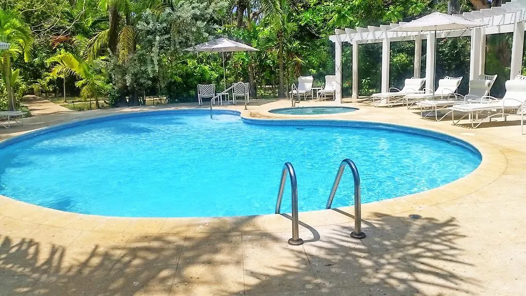 Idle Awhile Villas Negril Resort
