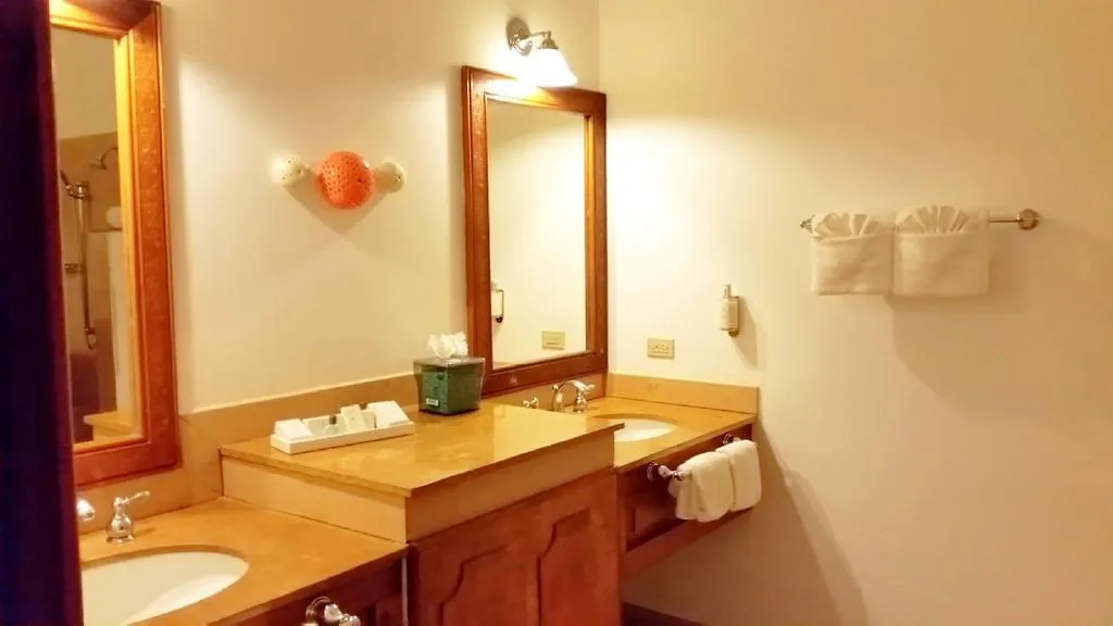 Idle Awhile Villas Негрил Курортный комплекс