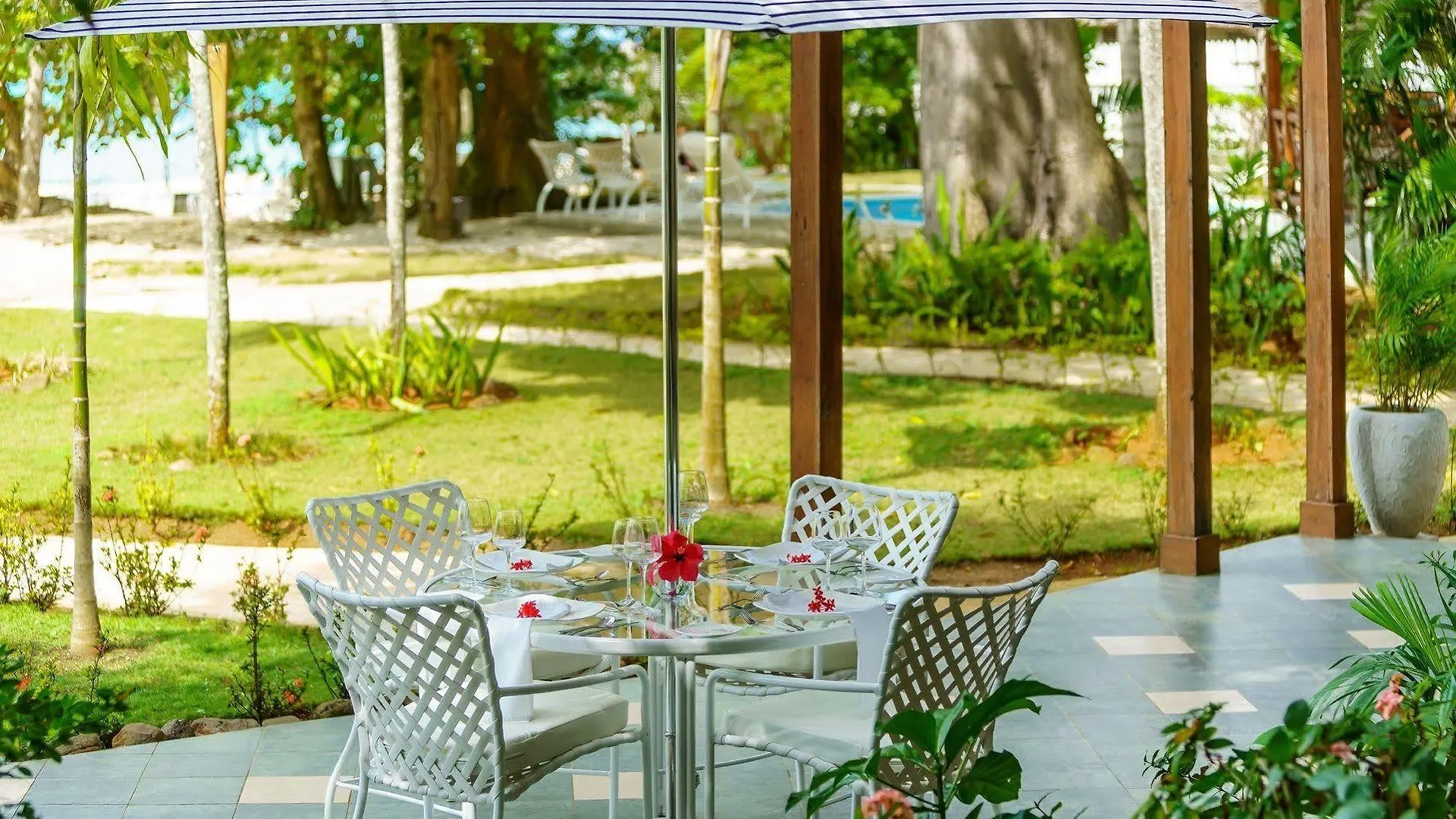 Idle Awhile Villas Negril 5*,  Jamajka